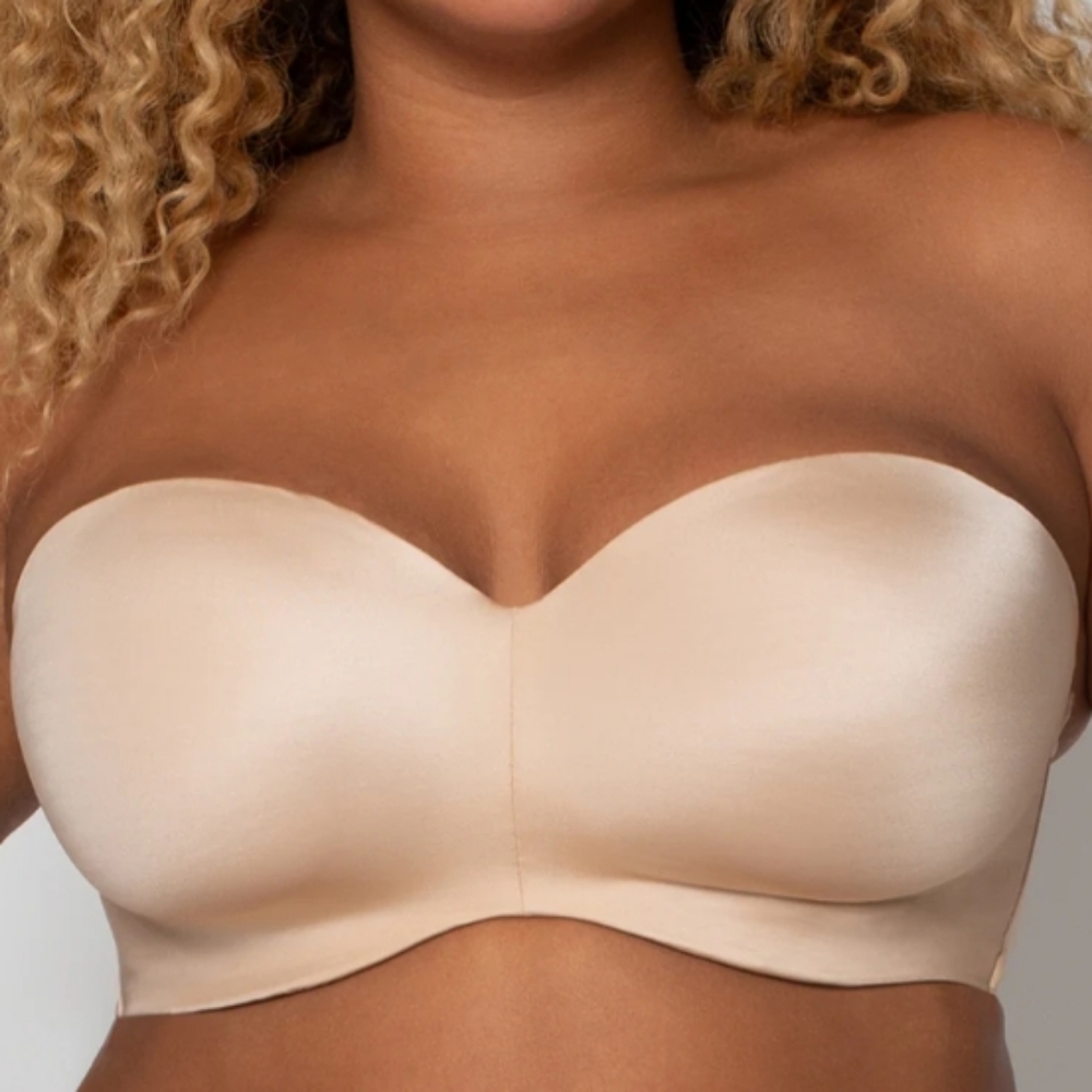 🧁B2G1🧁 Curvy Couture Smooth Strapless Multi-Way Bra in Champagne Nude 38C